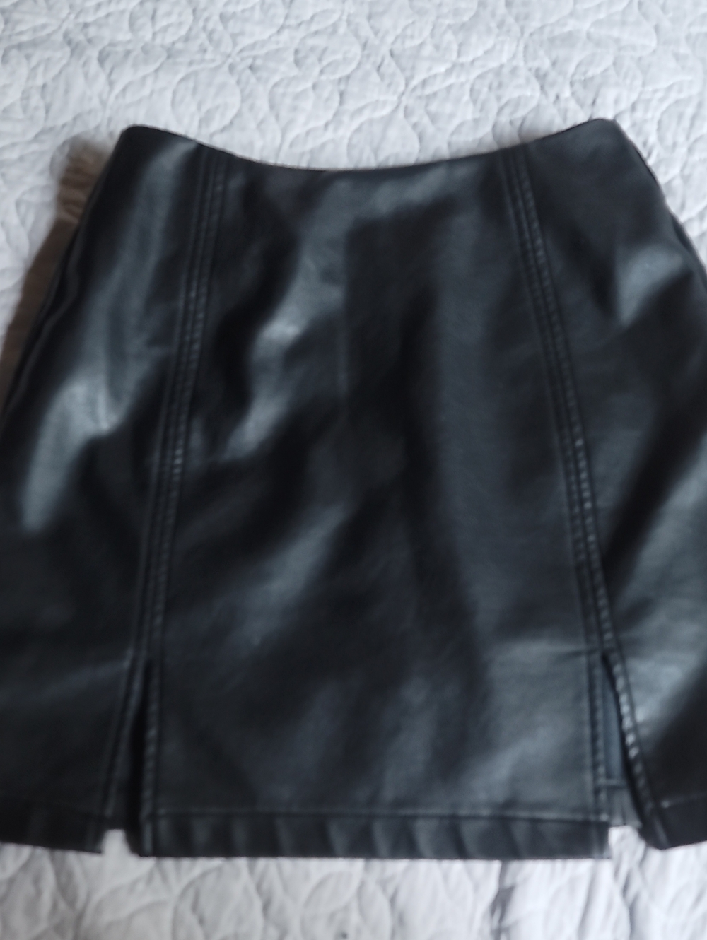 MANGOPOP Black Faux Leather High Waisted Mini Skirt with Front Slits - Size XS